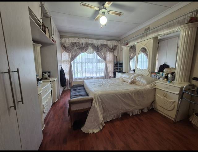 4 BEDROOM HOUSE FOR SALE IN ARCON PARK